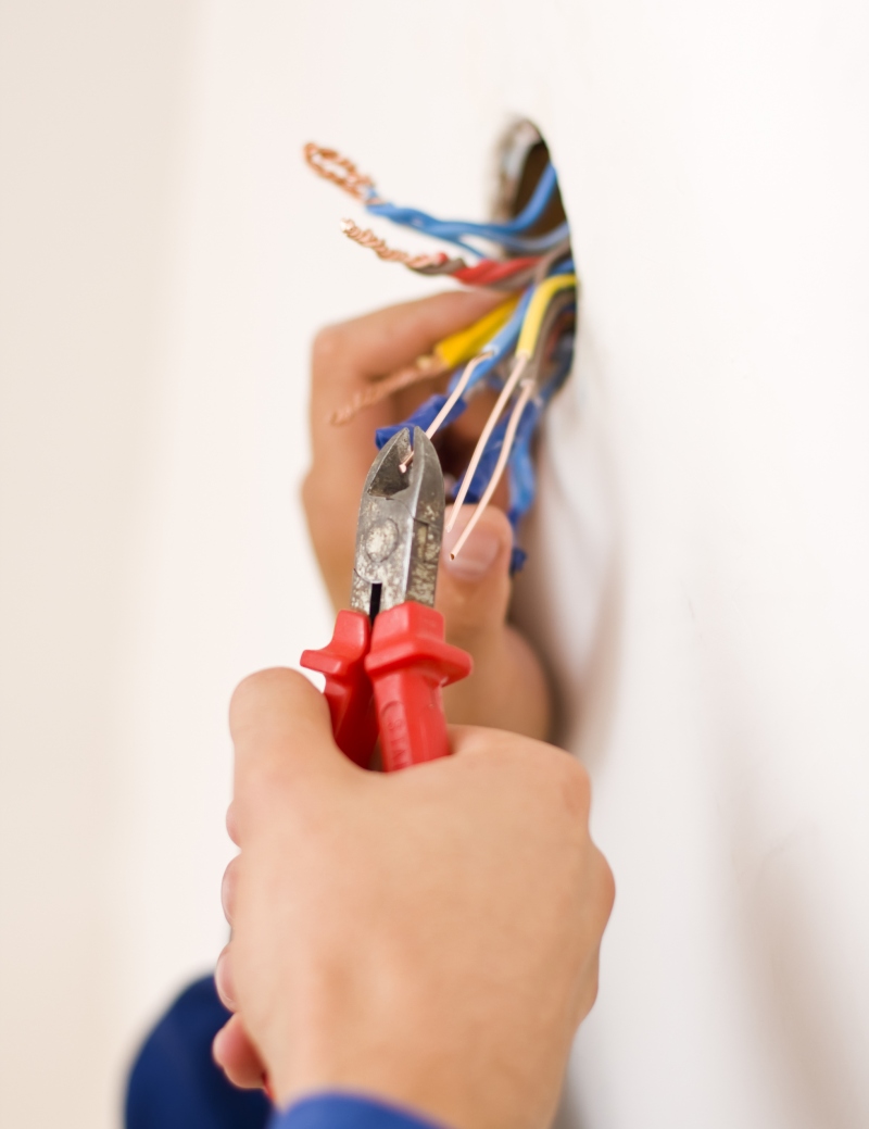 Electricians Epsom, Horton, Longmead, KT19